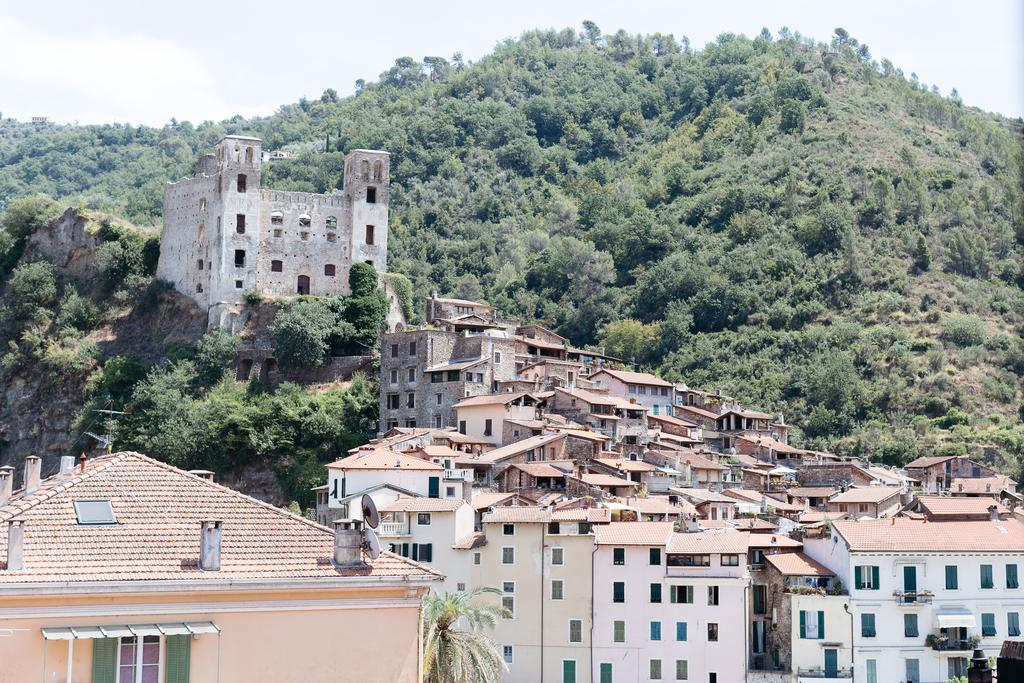 Dussaiga - Camera Del Fiordaliso Dolceacqua Exterior foto